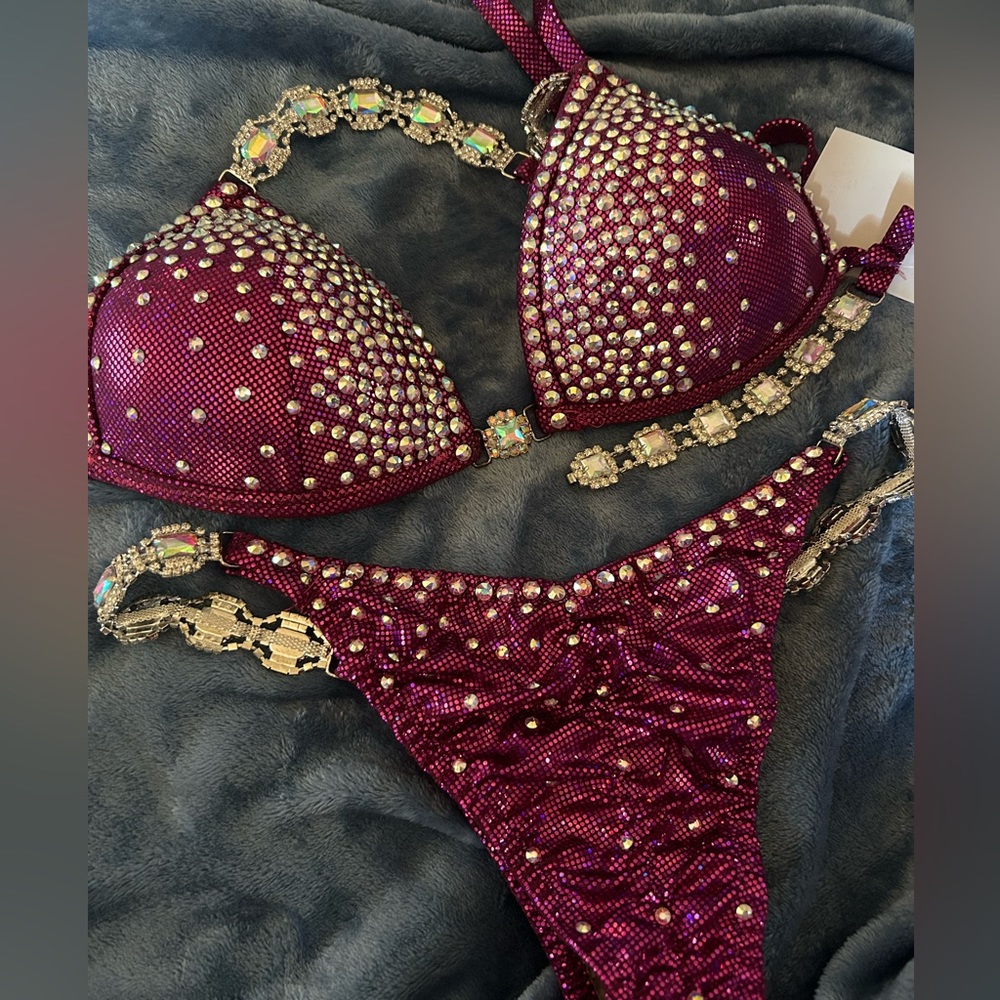 Competition Bikini - image 1